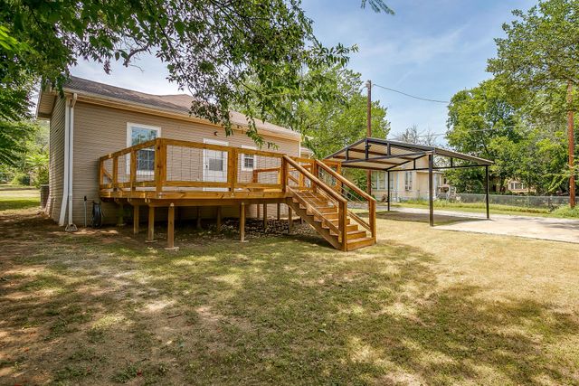 703 SW 5th Avenue, Mineral Wells, TX 76067