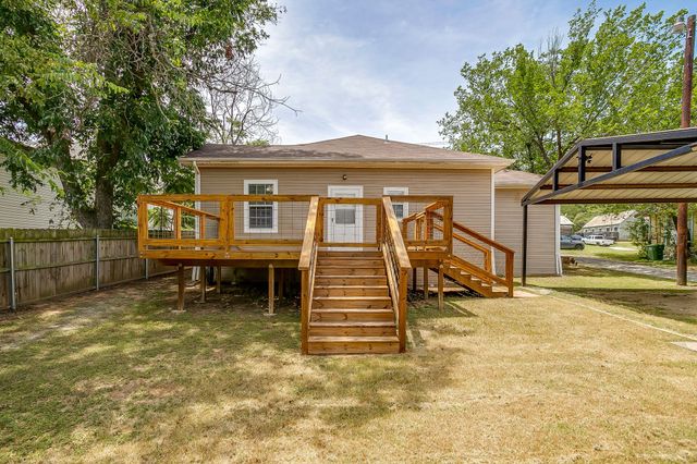 703 SW 5th Avenue, Mineral Wells, TX 76067