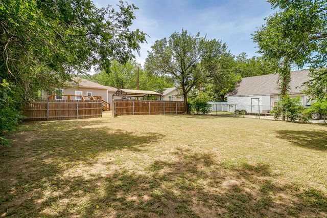 703 SW 5th Avenue, Mineral Wells, TX 76067