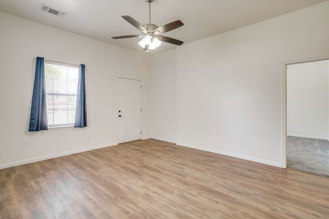 703 SW 5th Avenue, Mineral Wells, TX 76067