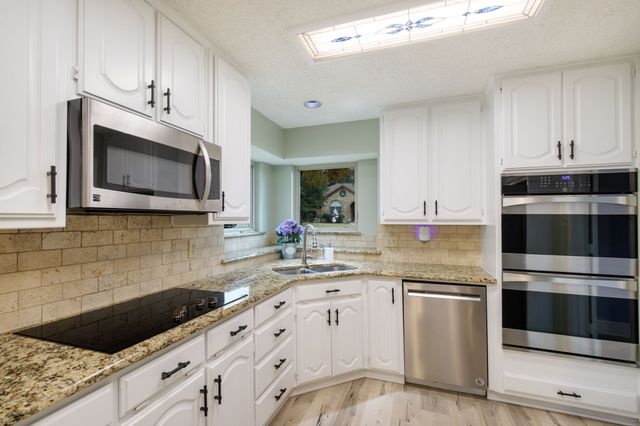 304 Whittier Street, Highland Village, TX 75077