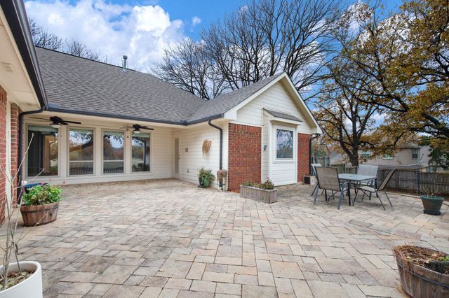 304 Whittier Street, Highland Village, TX 75077