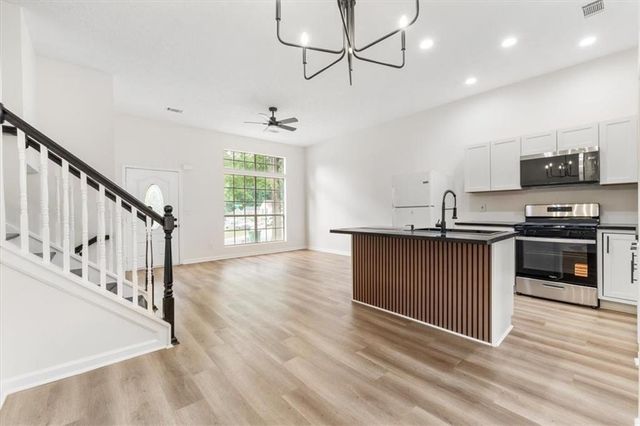 6653 Eastbriar Drive, Lithonia, GA 30058