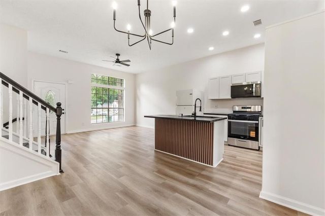 6653 Eastbriar Drive, Lithonia, GA 30058