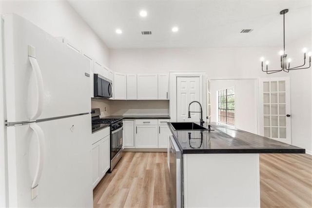 6653 Eastbriar Drive, Lithonia, GA 30058