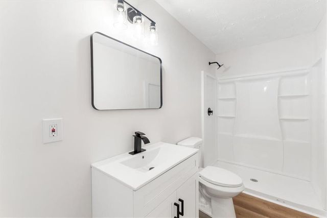 6653 Eastbriar Drive, Lithonia, GA 30058