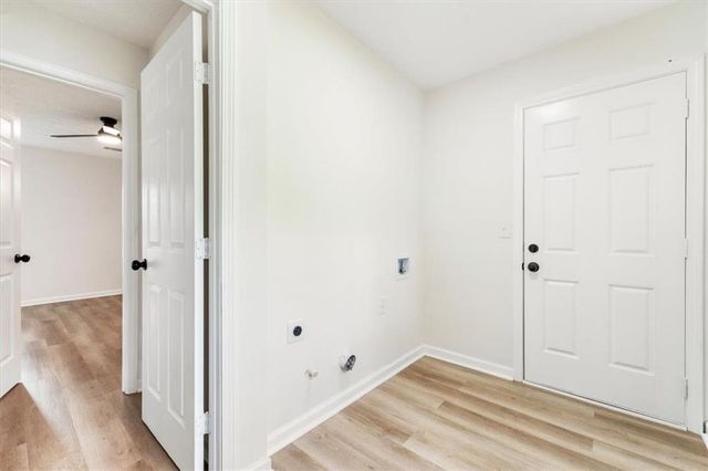 6653 Eastbriar Drive, Lithonia, GA 30058