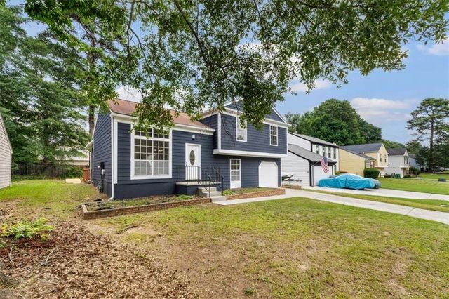 6653 Eastbriar Drive, Lithonia, GA 30058