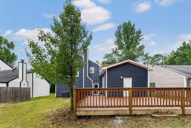 6653 Eastbriar Drive, Lithonia, GA 30058