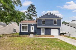 6653 Eastbriar Drive, Lithonia, GA 30058