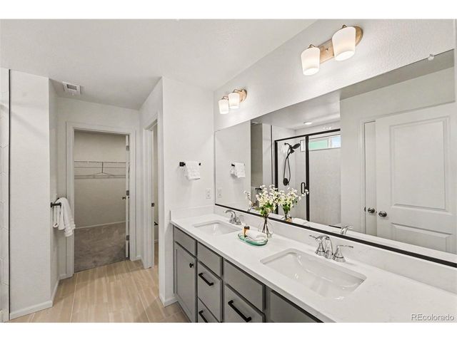 4575 Meadow Dr, Dacono, CO 80514