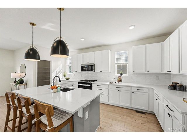 4575 Meadow Dr, Dacono, CO 80514