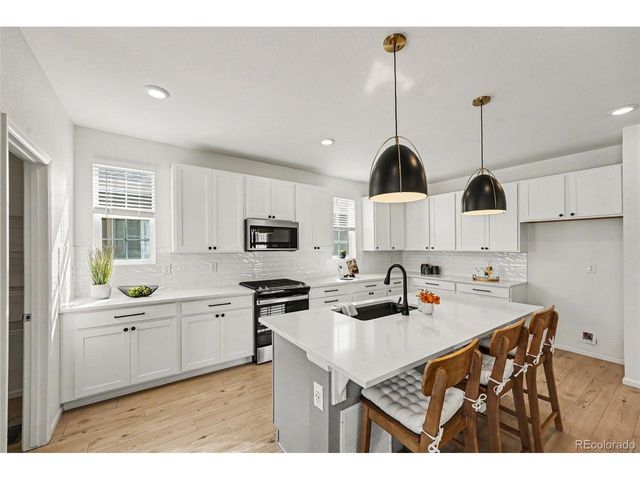 4575 Meadow Dr, Dacono, CO 80514