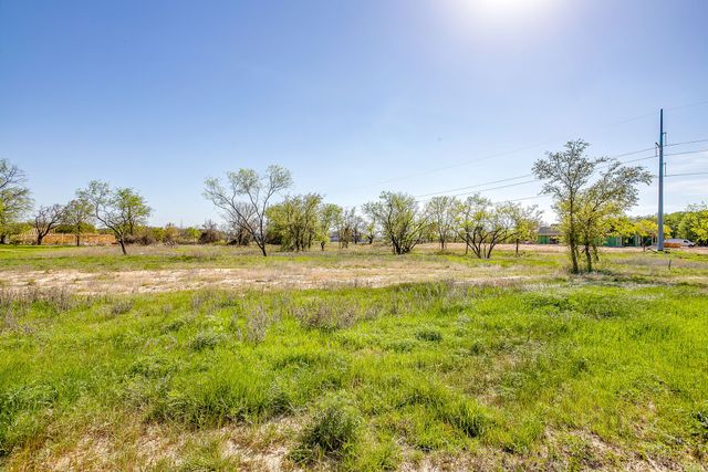 113 Dan Russell Bend, Weatherford, TX 76087