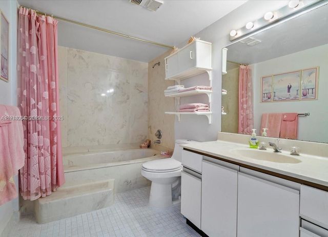 17500 N Bay Rd S707, Sunny Isles Beach, FL 33160