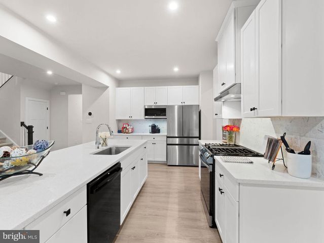 85 PRESLEY WAY, Williamstown, NJ 08094