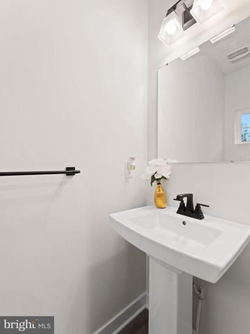 85 PRESLEY WAY, Williamstown, NJ 08094