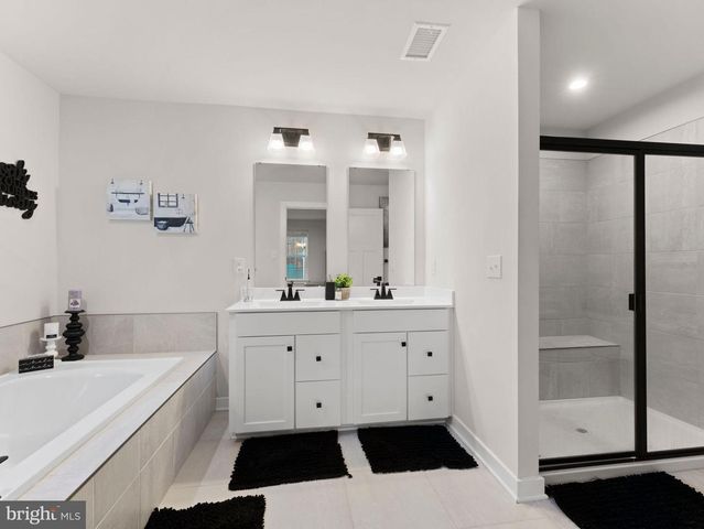 85 PRESLEY WAY, Williamstown, NJ 08094