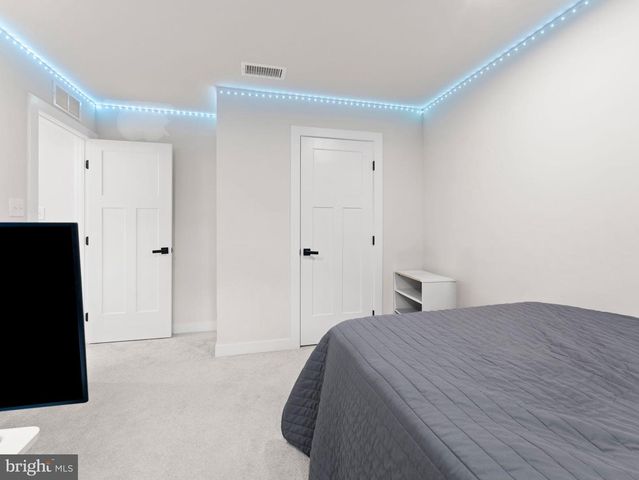 85 PRESLEY WAY, Williamstown, NJ 08094