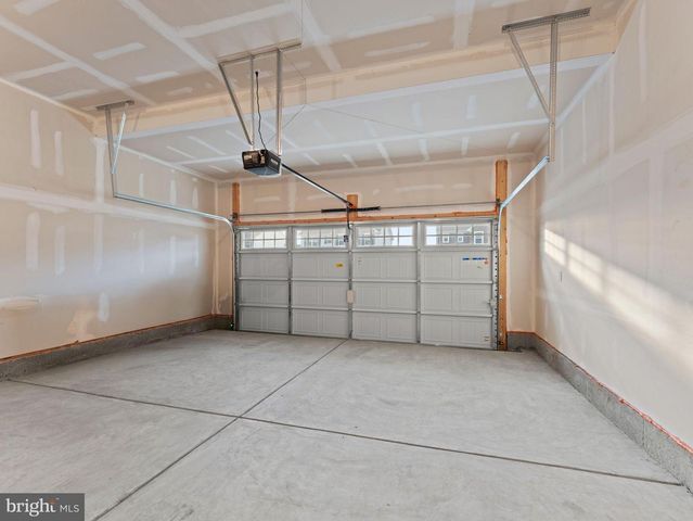 85 PRESLEY WAY, Williamstown, NJ 08094