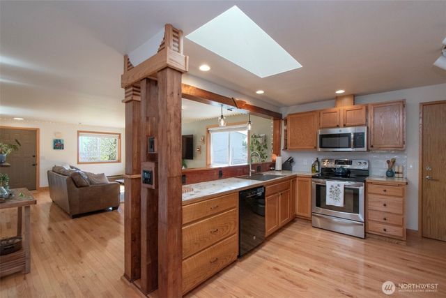 2028 W 5th Street, Port Angeles, WA 98363