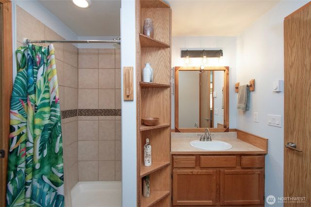 2028 W 5th Street, Port Angeles, WA 98363