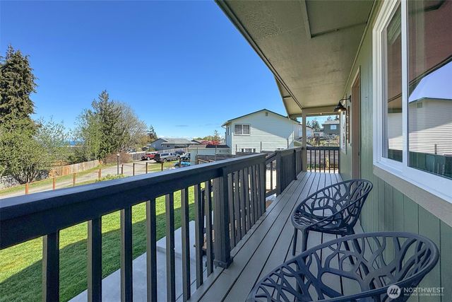 2028 W 5th Street, Port Angeles, WA 98363