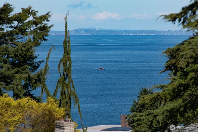2028 W 5th Street, Port Angeles, WA 98363