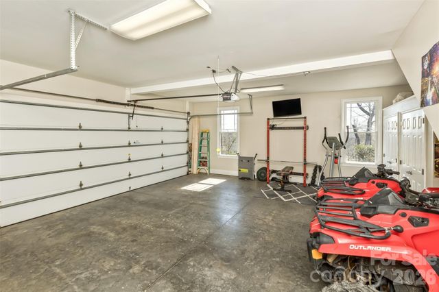 378 Collinsville Road, Columbus, NC 28722