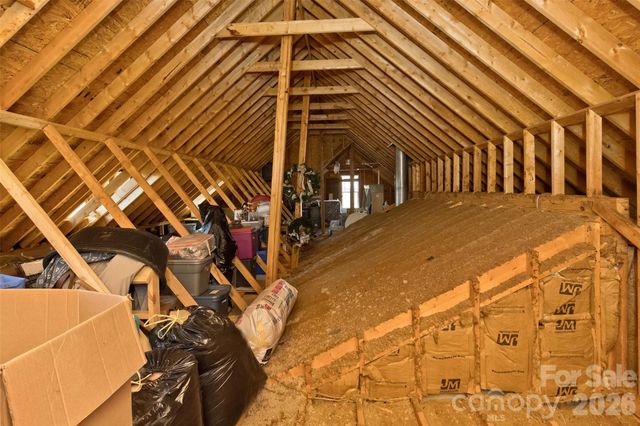 378 Collinsville Road, Columbus, NC 28722