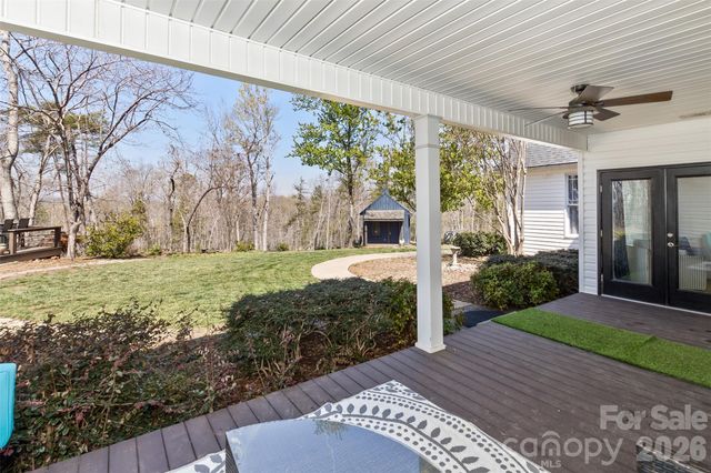 378 Collinsville Road, Columbus, NC 28722