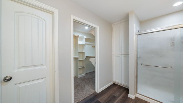 207 E Mccoulskey Street, Terrell, TX 75160