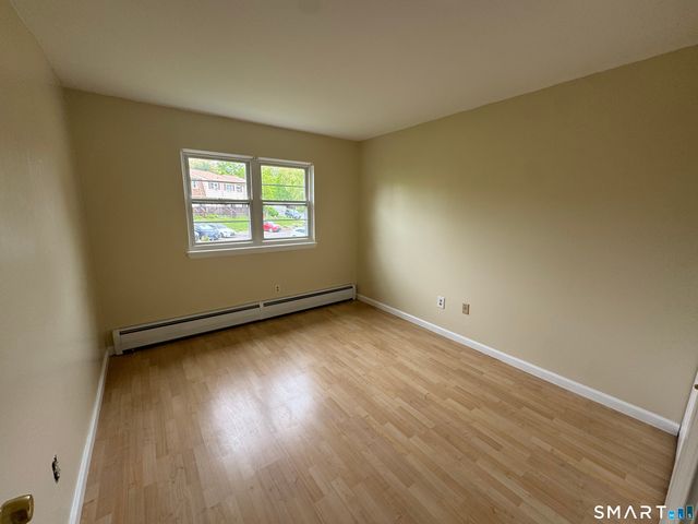 30 Round Tree Drive 6, Naugatuck, CT 06770