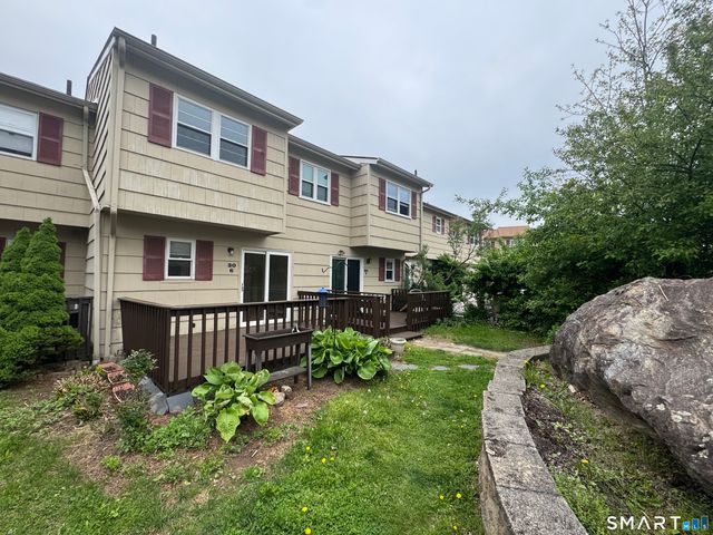 30 Round Tree Drive 6, Naugatuck, CT 06770