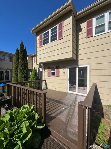 30 Round Tree Drive 6, Naugatuck, CT 06770
