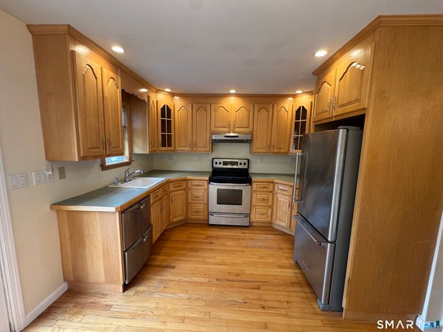 30 Round Tree Drive 6, Naugatuck, CT 06770