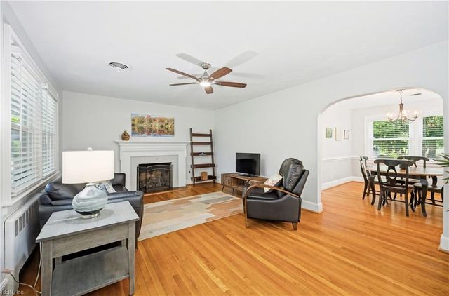4608 Winston RD, Portsmouth, VA 23703