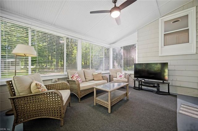 4608 Winston RD, Portsmouth, VA 23703