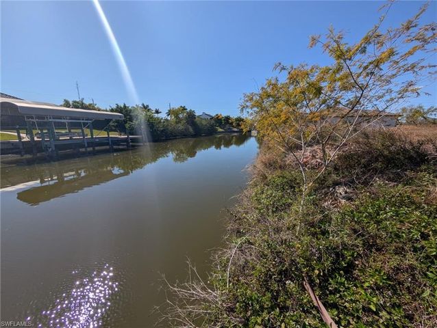 1914 SW 30th TER, Cape Coral, FL 33914