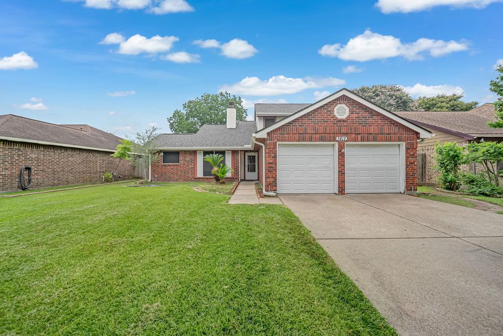 3812 Redbud Drive, La Porte, TX 77571