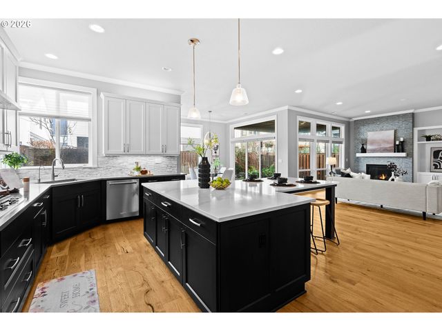 12085 Nw MILLFORD St, Portland, OR 97229