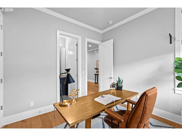 12085 Nw MILLFORD St, Portland, OR 97229