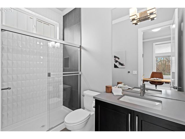 12085 Nw MILLFORD St, Portland, OR 97229