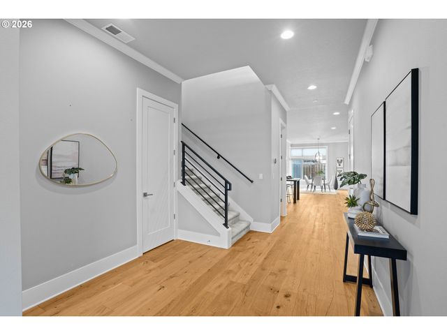 12085 Nw MILLFORD St, Portland, OR 97229