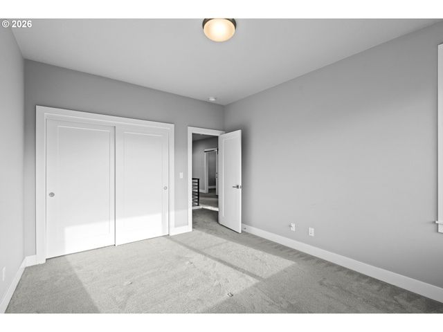 12085 Nw MILLFORD St, Portland, OR 97229