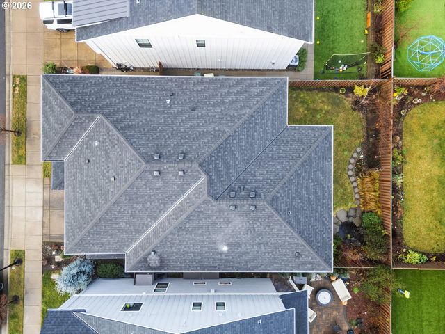 12085 Nw MILLFORD St, Portland, OR 97229