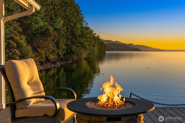 130 N Bennett Lane, Lilliwaup, WA 98555