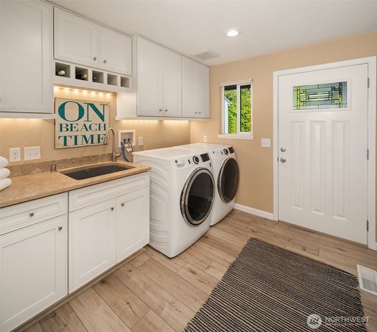 130 N Bennett Lane, Lilliwaup, WA 98555