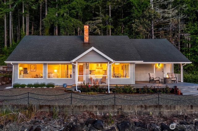 130 N Bennett Lane, Lilliwaup, WA 98555