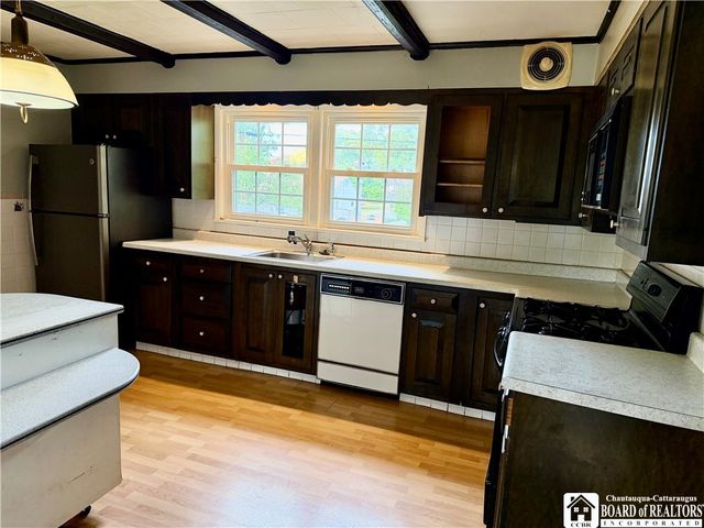 6 Taft Place, Dunkirk, NY 14048